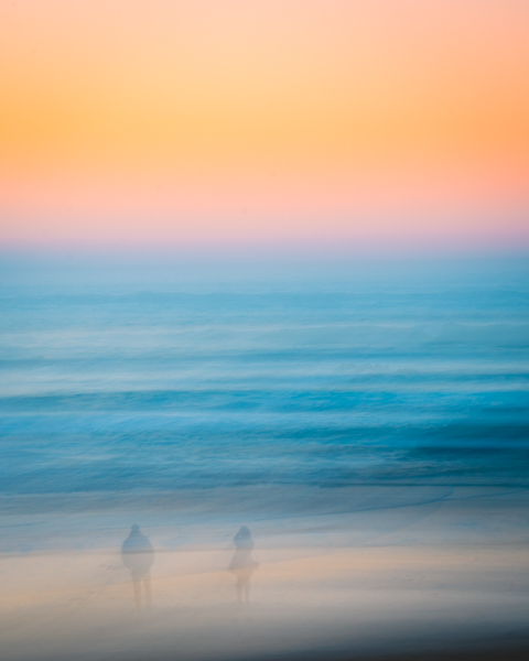 Dreamy couple at the beach